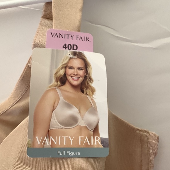 Vanity Fair Full Figure Underwire bra. Size 40D. Color is beige. - Picture 4 of 6